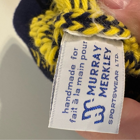 Rare Vintage Merril Lynch logo Murray Merkley 100 virgin wool winter toque Pom - Picture 4 of 5